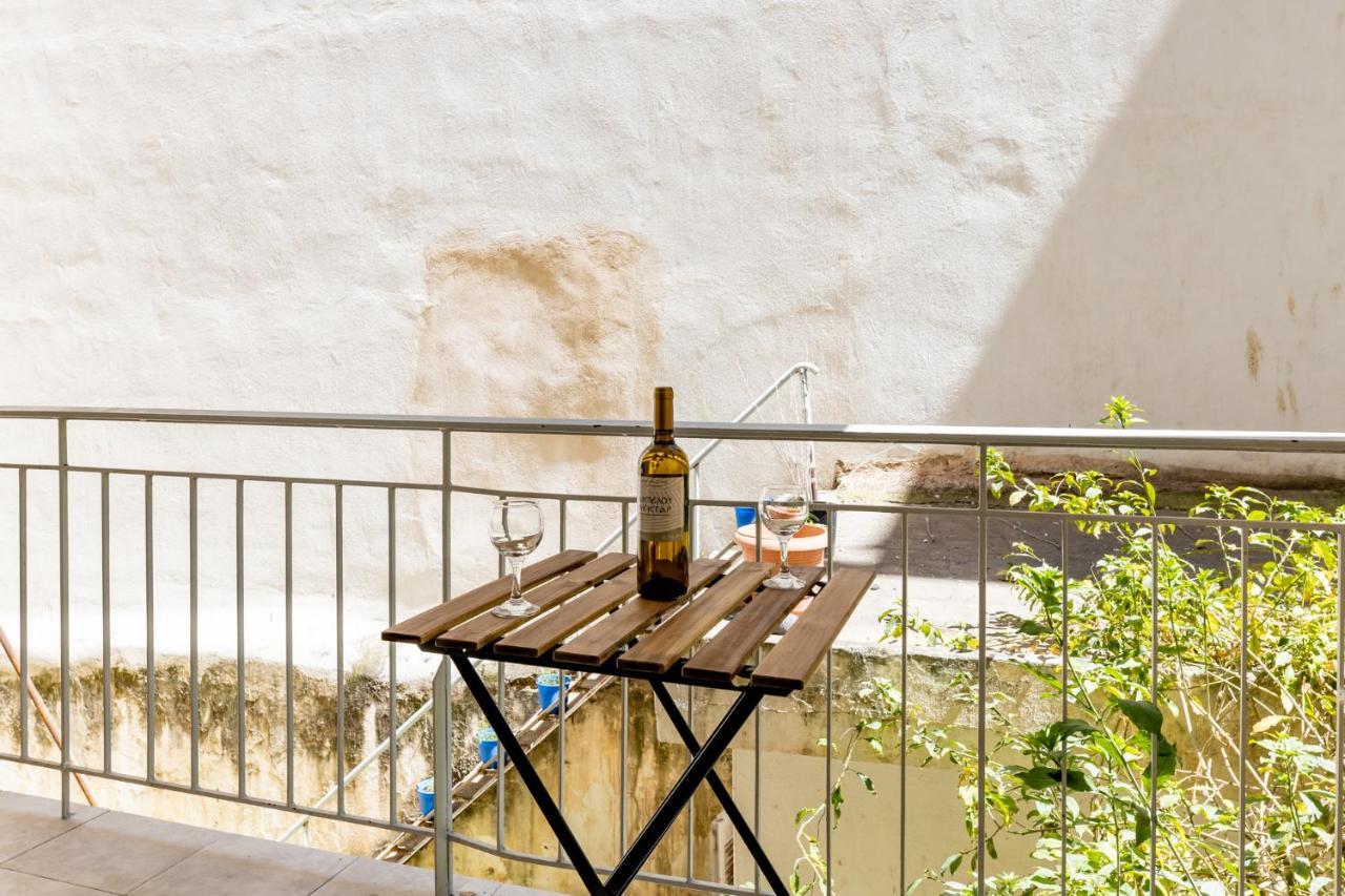 Cozy Lux Studio At Attiki Metro Athens Exterior photo
