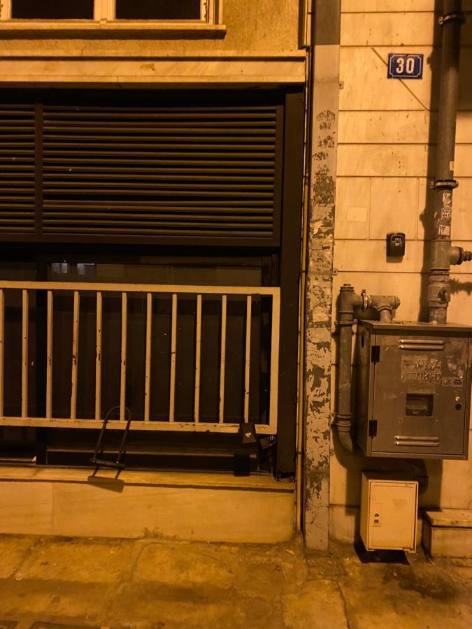 Cozy Lux Studio At Attiki Metro Athens Exterior photo